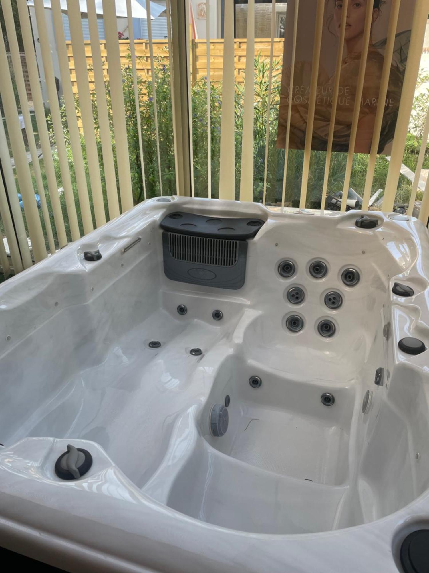 Houdarling Chalet Et Spa Hammam Jacuzzi Et Sauna Nimes Exterior photo