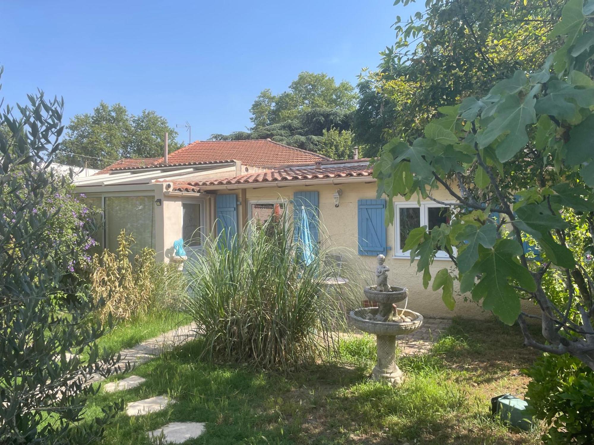 Houdarling Chalet Et Spa Hammam Jacuzzi Et Sauna Nimes Exterior photo